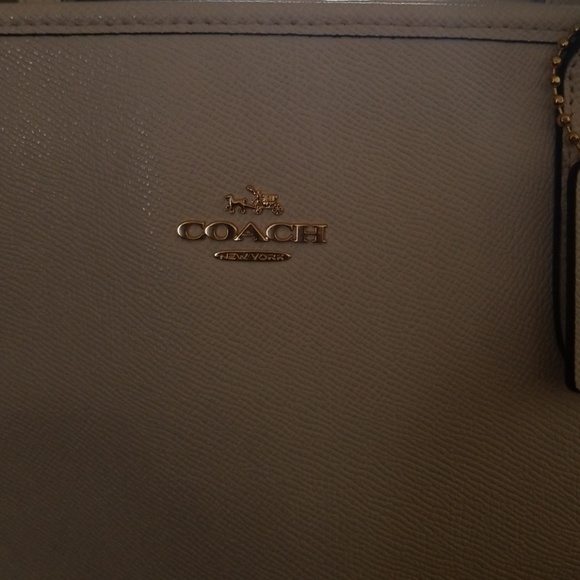 Purse - Picture 2 of 4